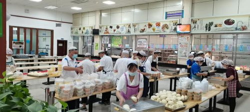 学生们吃得好,就是我们的最大希望